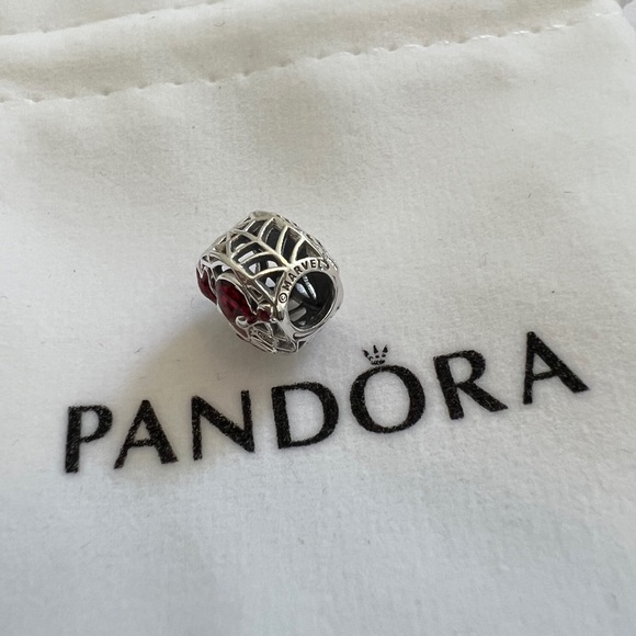 Pandora Marvel Spider-Man Charm - Picture 4 of 5